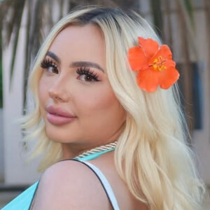 Daisy Sanchez Headshot 4 of 10
