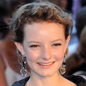 Dakota Blue Richards at age 17