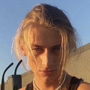 Dakota Seidenspinner - Age, Family, Bio | Famous Birthdays