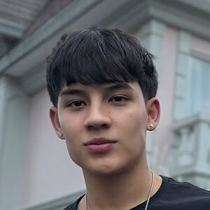 Damian Ontiveros Headshot 2 of 4