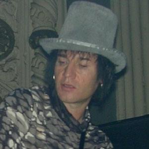 Daniel Ash - Bio, Family, Trivia | Famous Birthdays