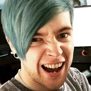 Dantdm Bio Facts Family Famous Birthdays - jemma roblox