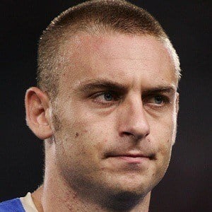 Daniele De Rossi - Bio, Facts, Family  Famous Birthdays
