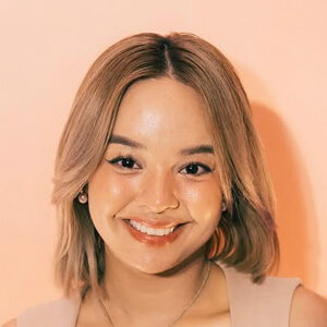 daniella.roi Headshot 7 of 9