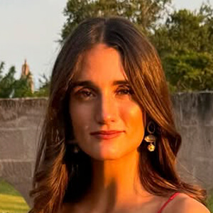 daniflowers Headshot 6 of 6
