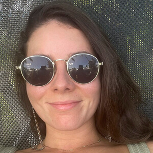 danni..mb Headshot 3 of 4