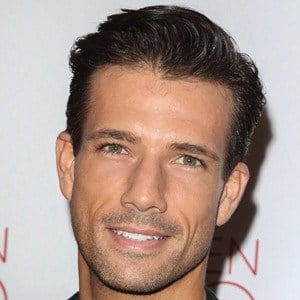 Danny Mac Headshot 6 of 6