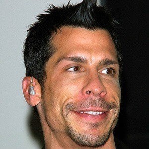 Danny Wood - Bio, Family, Trivia | Famous Birthdays