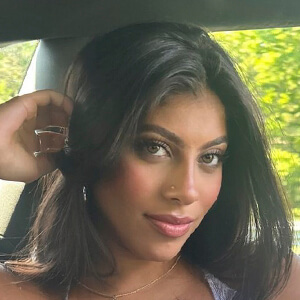 danyell_marie Headshot 6 of 6