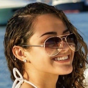 danyyyanii Yani Headshot