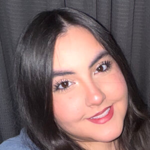 Dara Marian Headshot 3 of 4