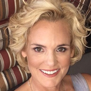Dara Torres Headshot 6 of 6