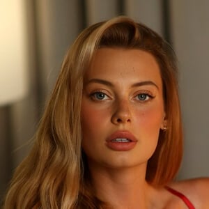 Darja Sobakinskaja Headshot 2 of 6