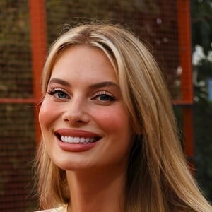 Darja Sobakinskaja Headshot 6 of 6