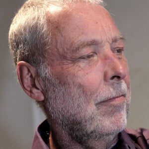 Dave Holland Headshot