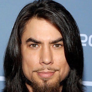 Dave Navarro Headshot 7 of 10