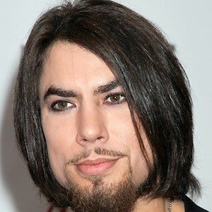 Dave Navarro Headshot 8 of 10