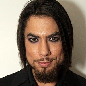 Dave Navarro Headshot 9 of 10