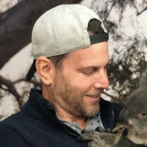 Dave Rubin Headshot 3 of 10