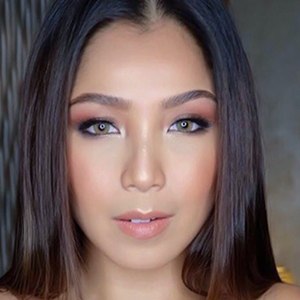 Dawn Chang Headshot 4 of 7