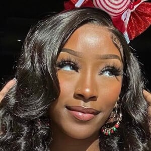 deasiafineass Headshot 8 of 10