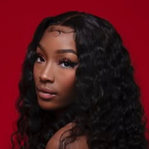 deasiafineass at age 20