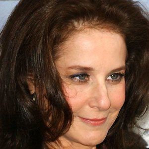Debra Winger - Bio, Family, Trivia | Famous Birthdays