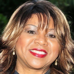 Deniece Williams Headshot 6 of 8