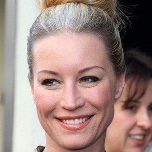 Denise van Outen Headshot 7 of 10