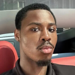 Denzel Dion Headshot 9 of 10