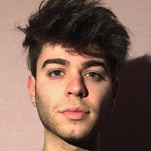 Derek Couture Headshot