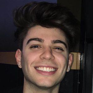 Derek Couture Headshot
