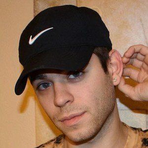 Derek Couture Headshot