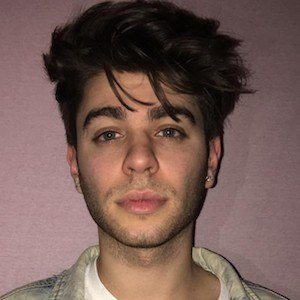 Derek Couture Headshot
