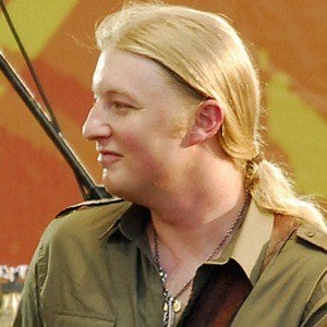 Derek Trucks - Bio, Family, Trivia | Famous Birthdays