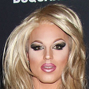 Derrick Barry at age 33