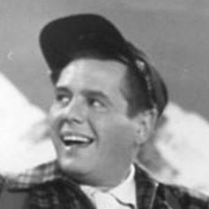 Desi Arnaz Headshot 3 of 10