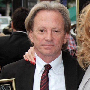 Dewey Bunnell - Bio, Family, Trivia | Famous Birthdays