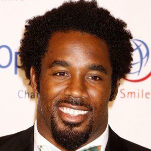 Dhani Jones - Bio, Family, Trivia | Famous Birthdays