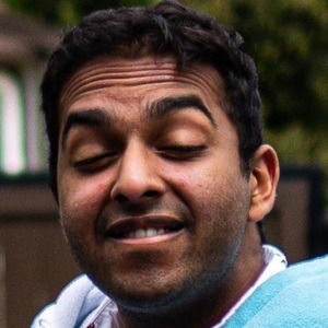 Dhillon Alamshaw Headshot 4 of 7