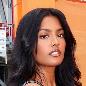 Dhivya Sriranganathan Headshot 6 of 8