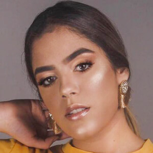 Diana Boscan Headshot 4 of 16