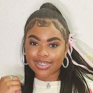 Diary's GRWM Headshot 3 of 6