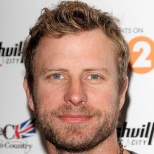 Dierks Bentley Headshot 7 of 7