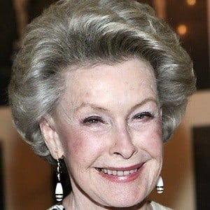 Dina Merrill - Bio, Family, Trivia | Famous Birthdays