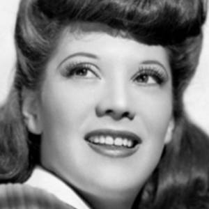 Dinah Shore Headshot 8 of 10