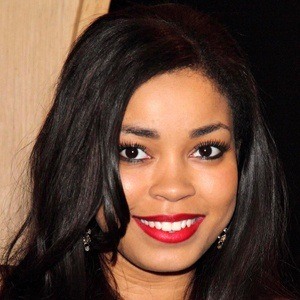 Dionne Bromfield Headshot 9 of 10