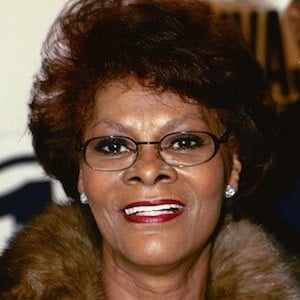 Dionne Warwick Headshot