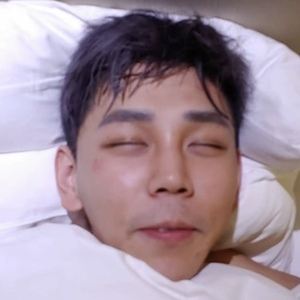 Dong Seo Headshot 3 of 10