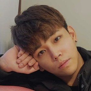 Dong Seo Headshot 5 of 10